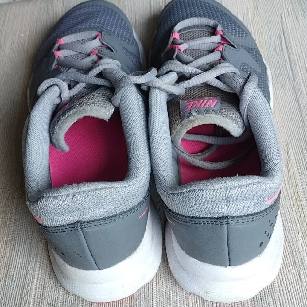 Nike Woman's Sneakers